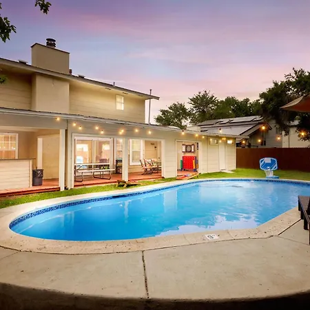 Spacious 4 Bedroom With Pool-Minutes To Seaworld And Lackland Afb